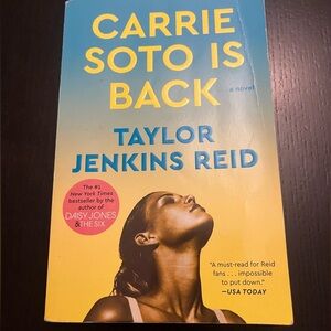 Carrie Soto Is Back by - Yellow Cover